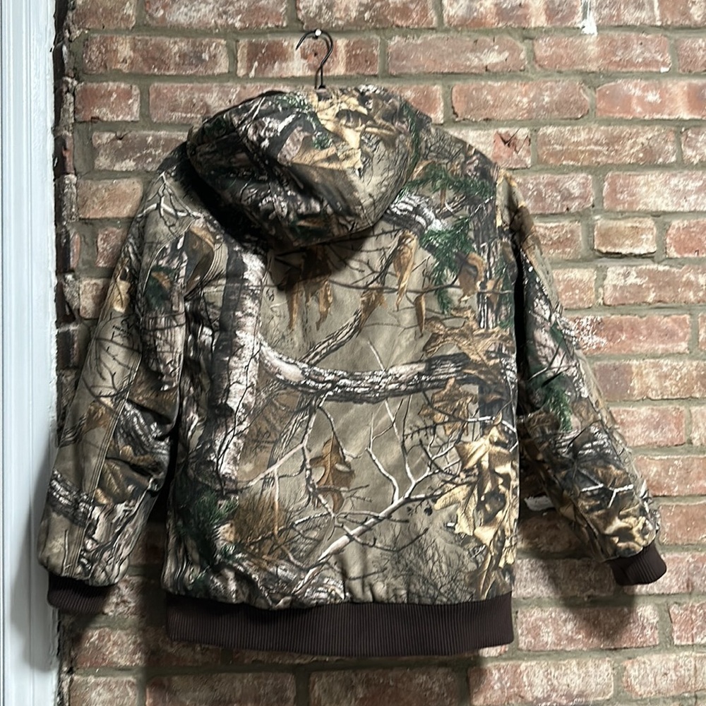 camo carhartt jacket fits men small